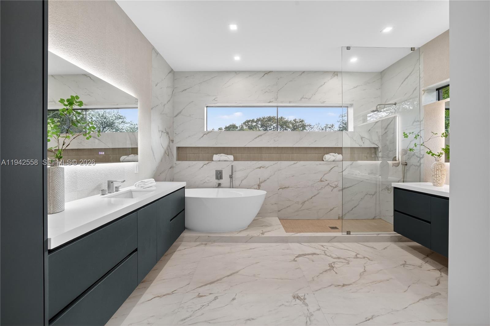 RIVERSIDE ADD AMEN PLAT - Residential