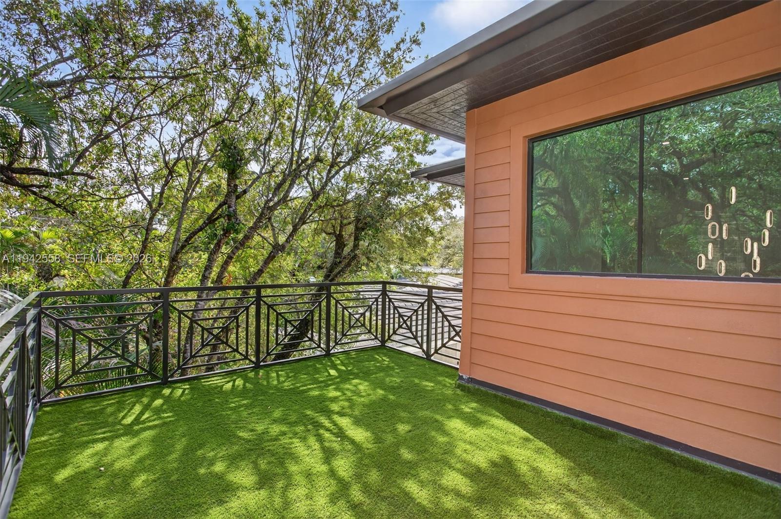 RIVERSIDE ADD AMEN PLAT - Residential