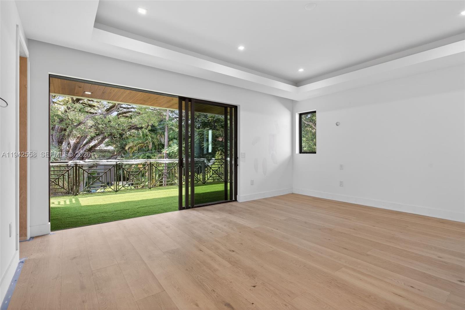 RIVERSIDE ADD AMEN PLAT - Residential