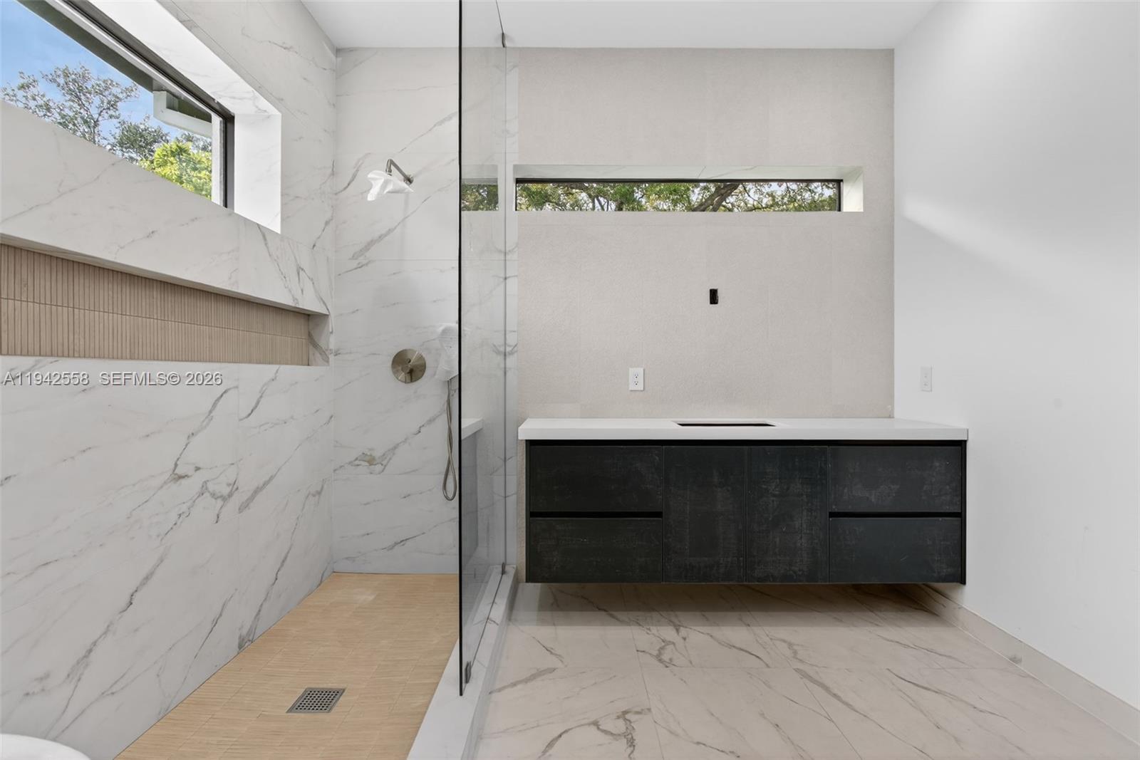 RIVERSIDE ADD AMEN PLAT - Residential