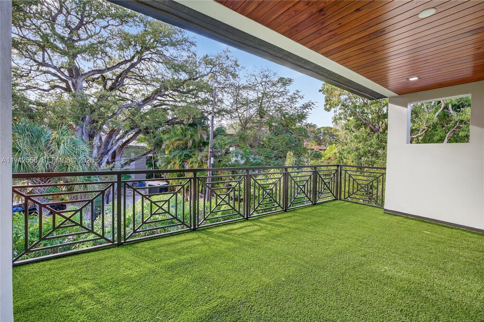 RIVERSIDE ADD AMEN PLAT - Residential