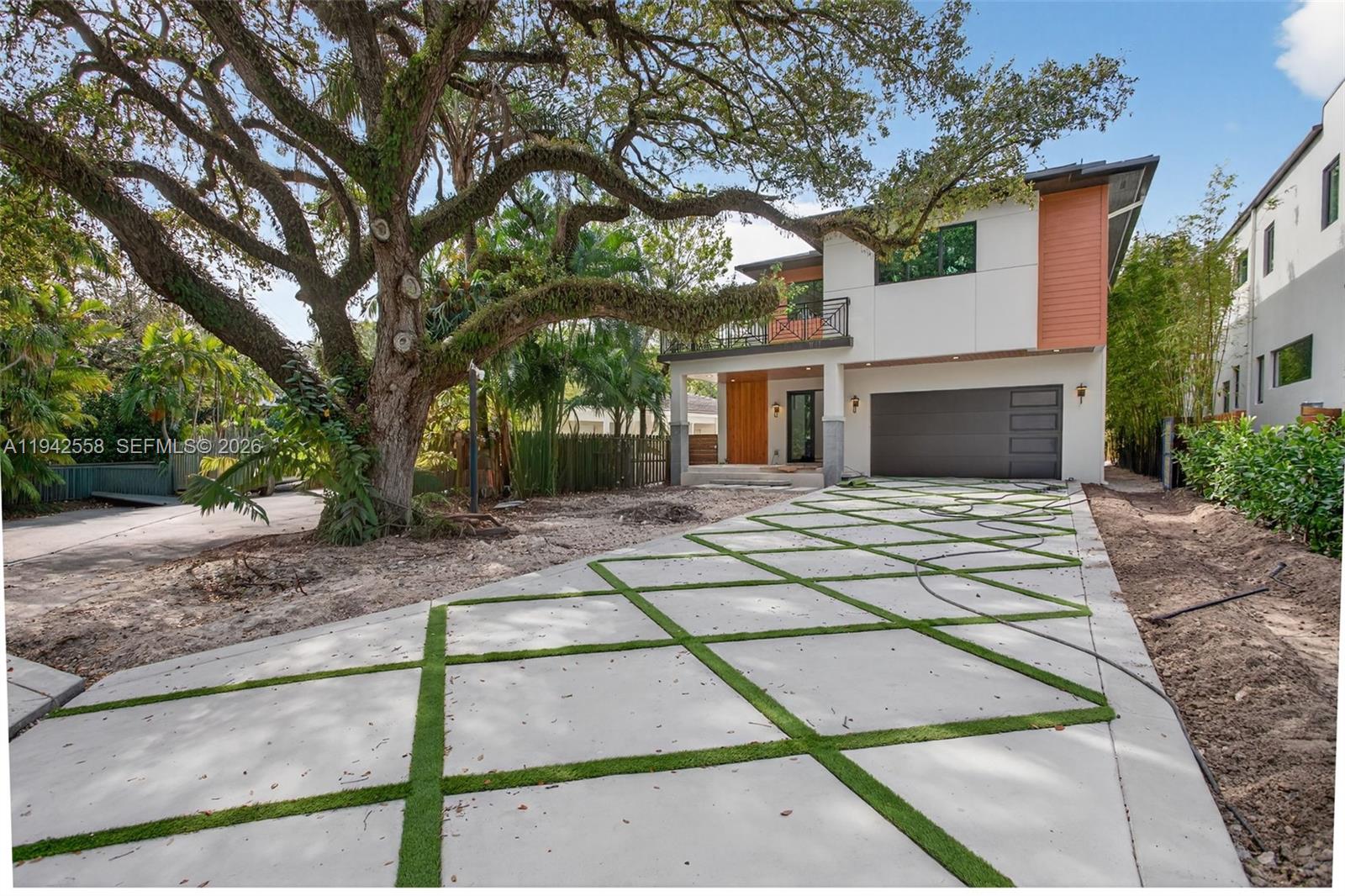 RIVERSIDE ADD AMEN PLAT - Residential