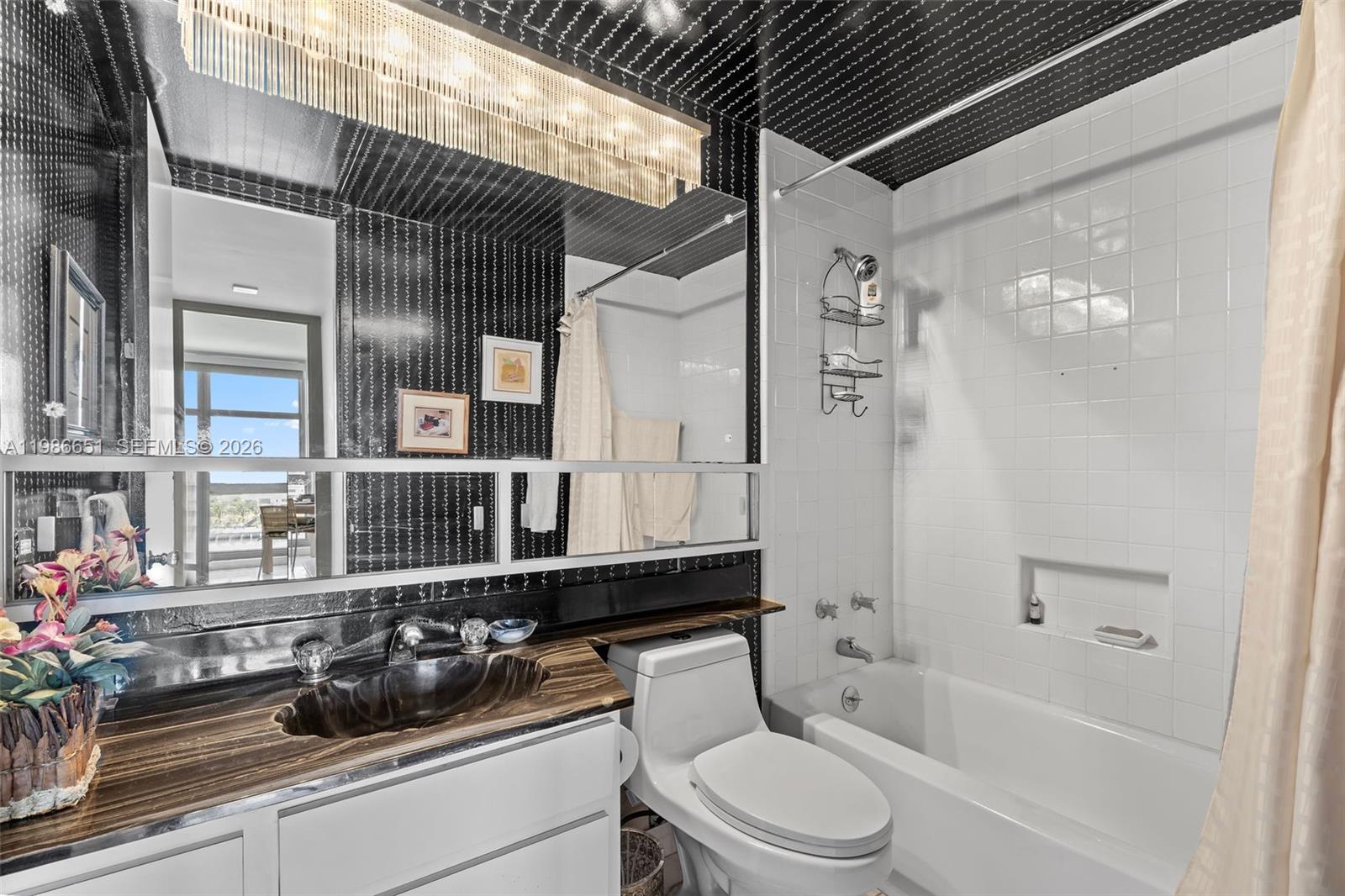 CRYSTAL HOUSE CONDO - Residential