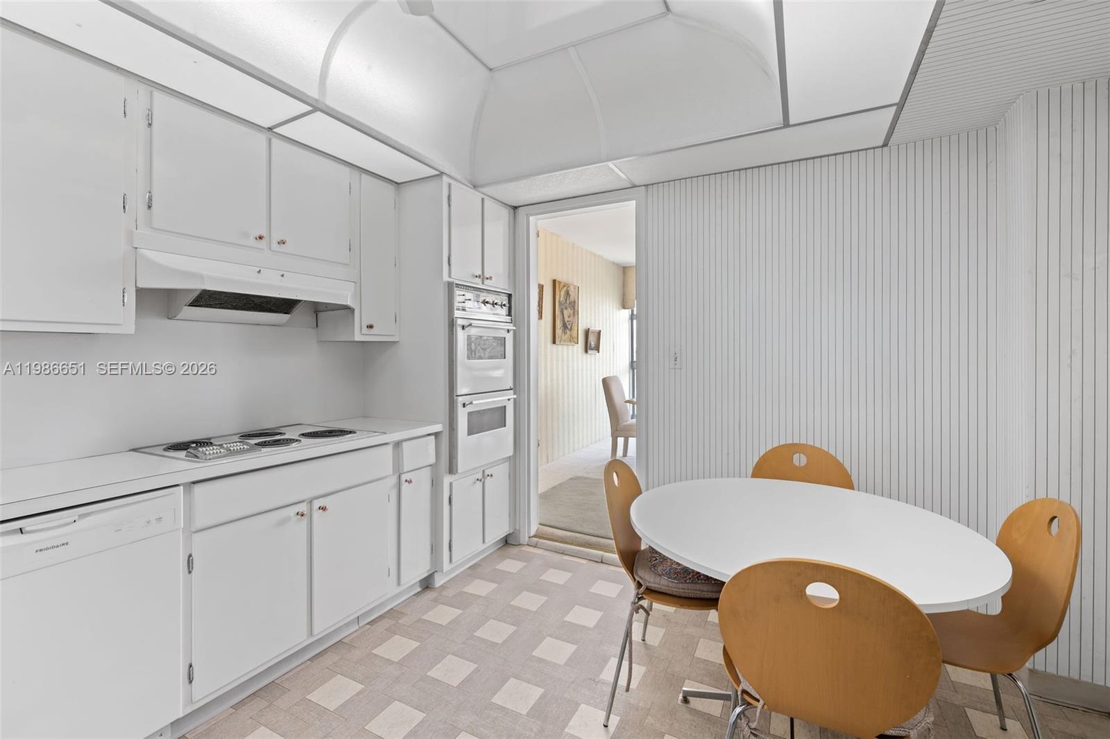 CRYSTAL HOUSE CONDO - Residential