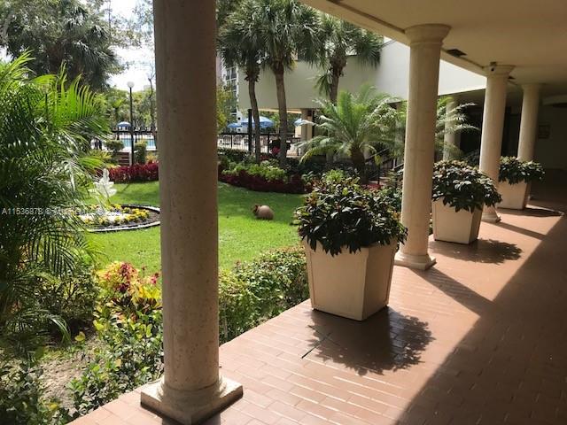 PLAZA OF AMERICAS CONDO P - Residential Lease