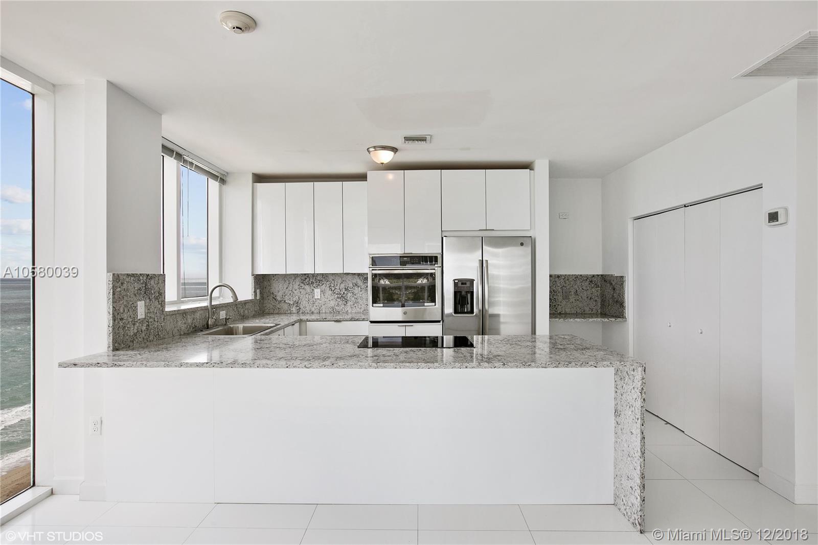 HARBOUR HOUSE - Residential