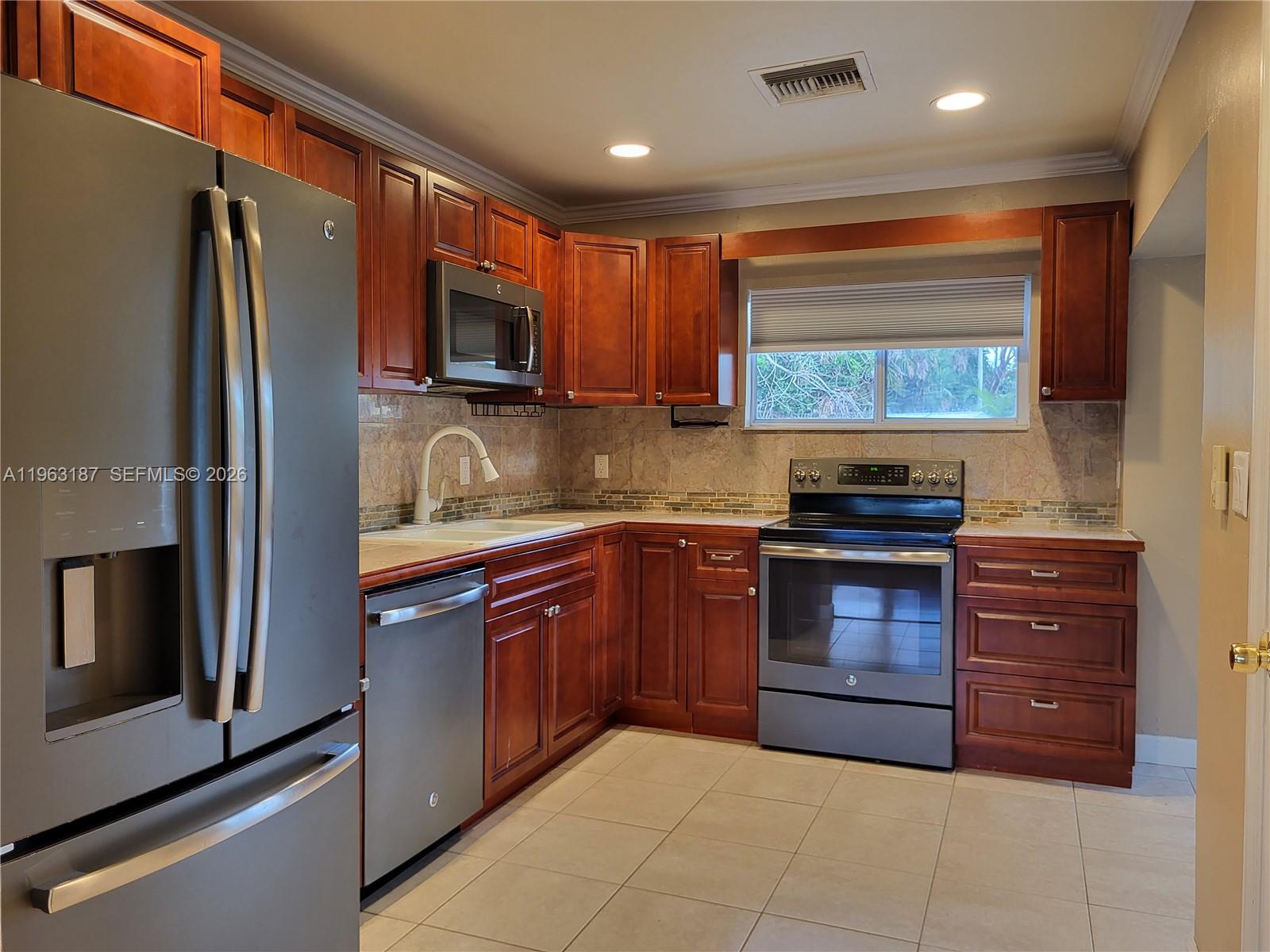 NORTH ANDREWS TERRACE - Residential Lease