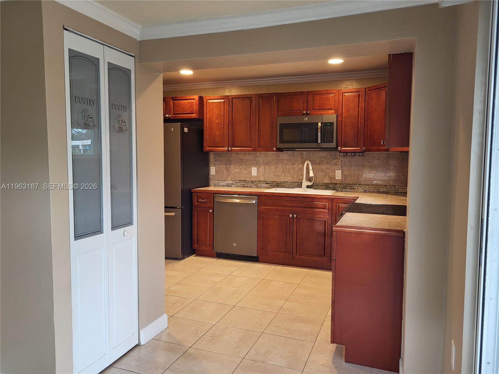 NORTH ANDREWS TERRACE - Residential Lease