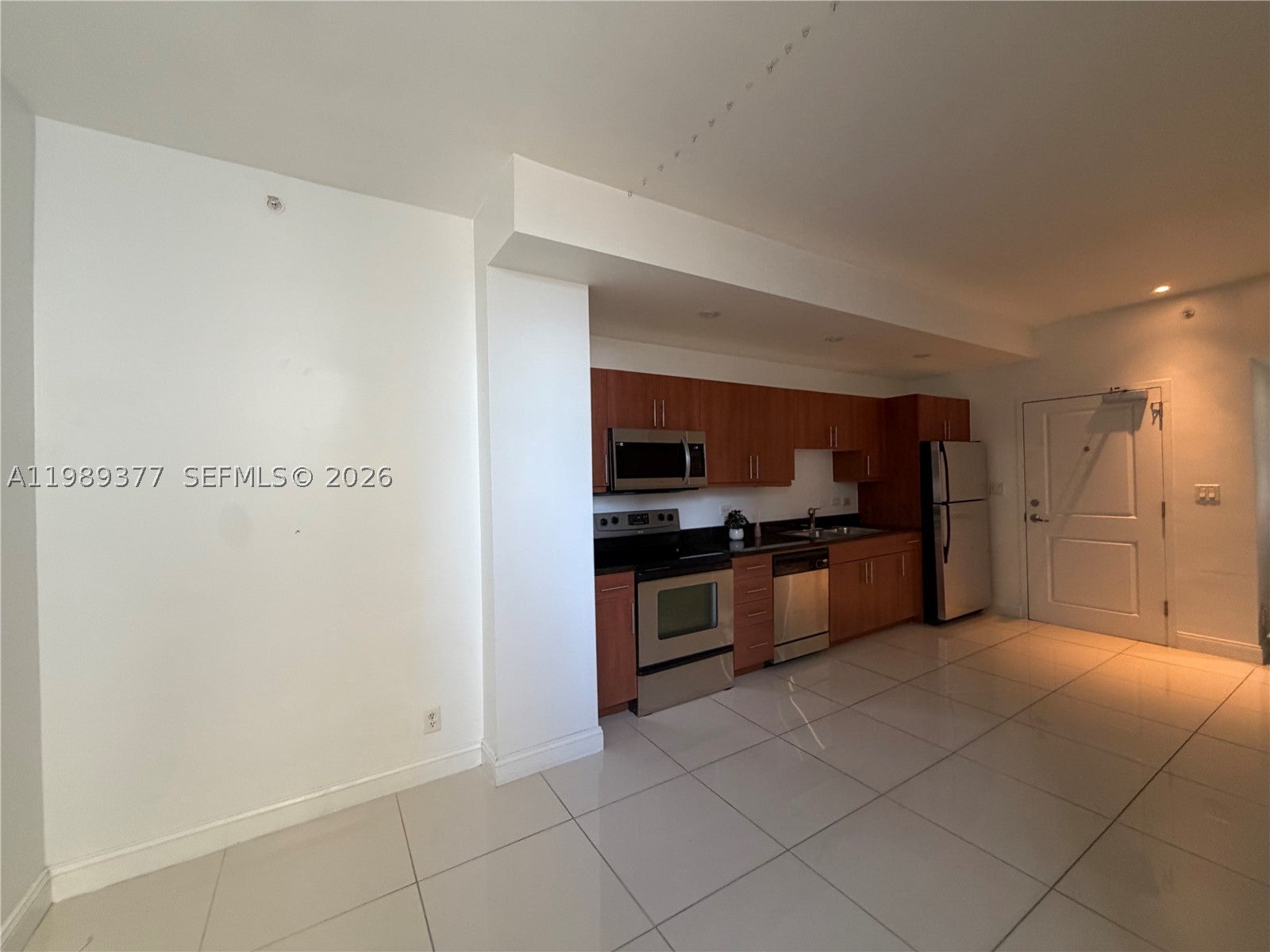 111 E Flagler St 606
