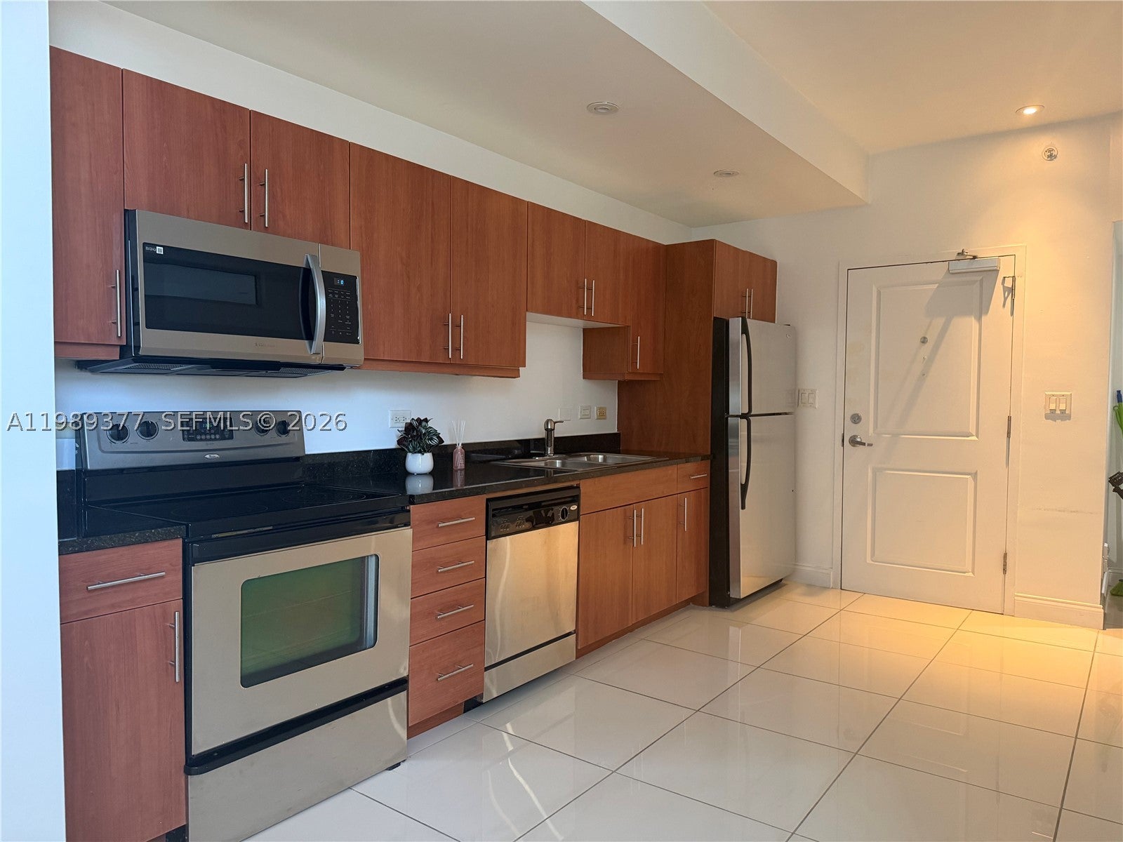 111 E Flagler St 606