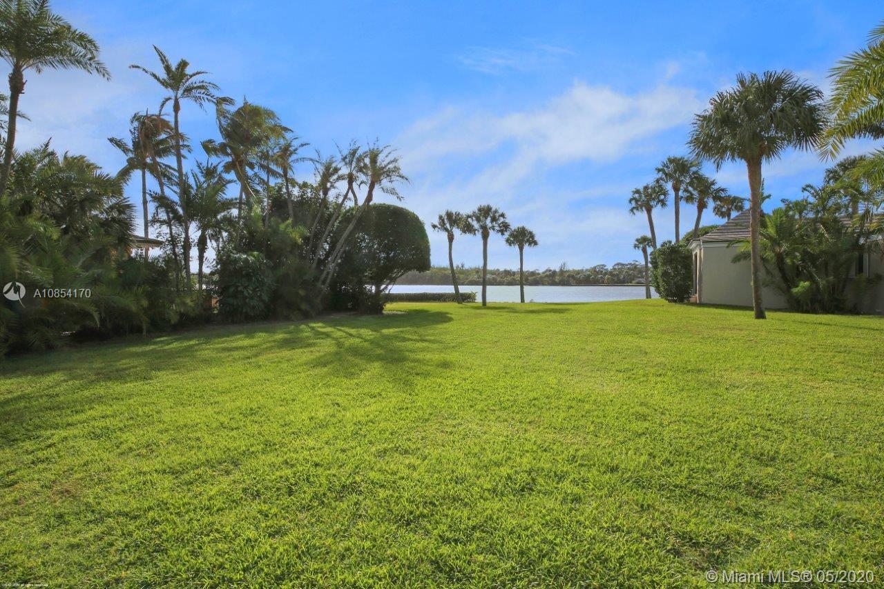 JUPITER ISLAND - Residential