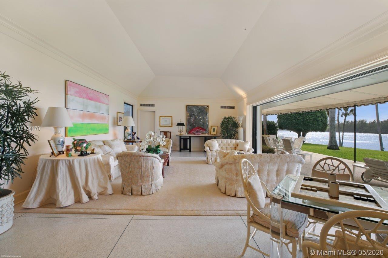 JUPITER ISLAND - Residential