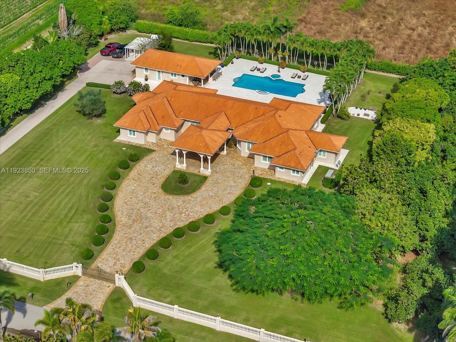 NoSubdivionName - Residential