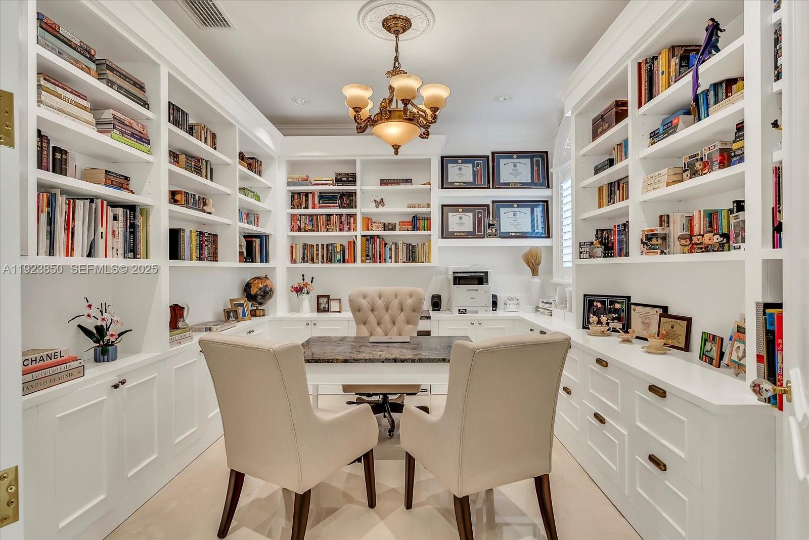 NoSubdivionName - Residential