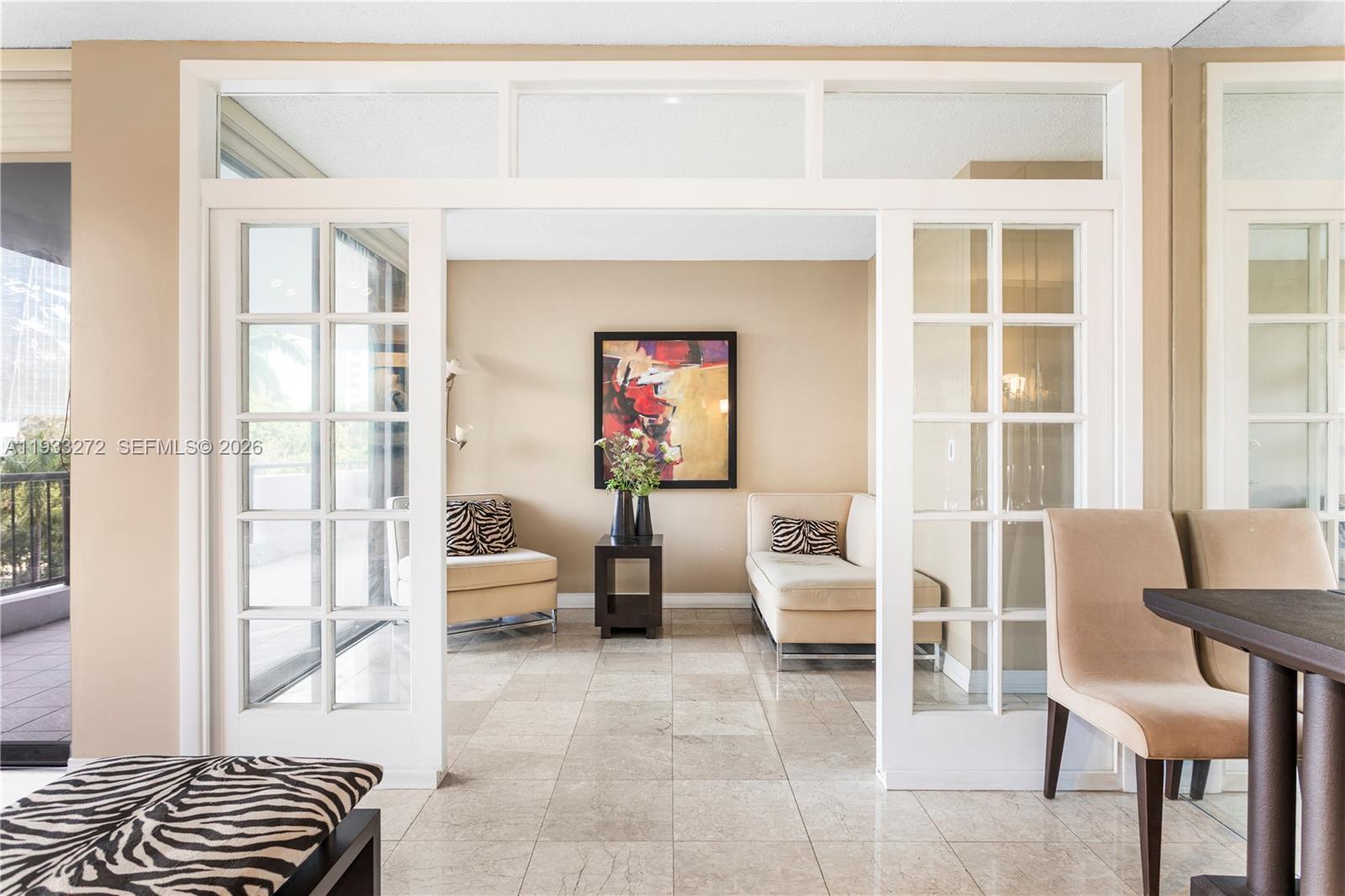 VILLA REGINA CONDO - Residential