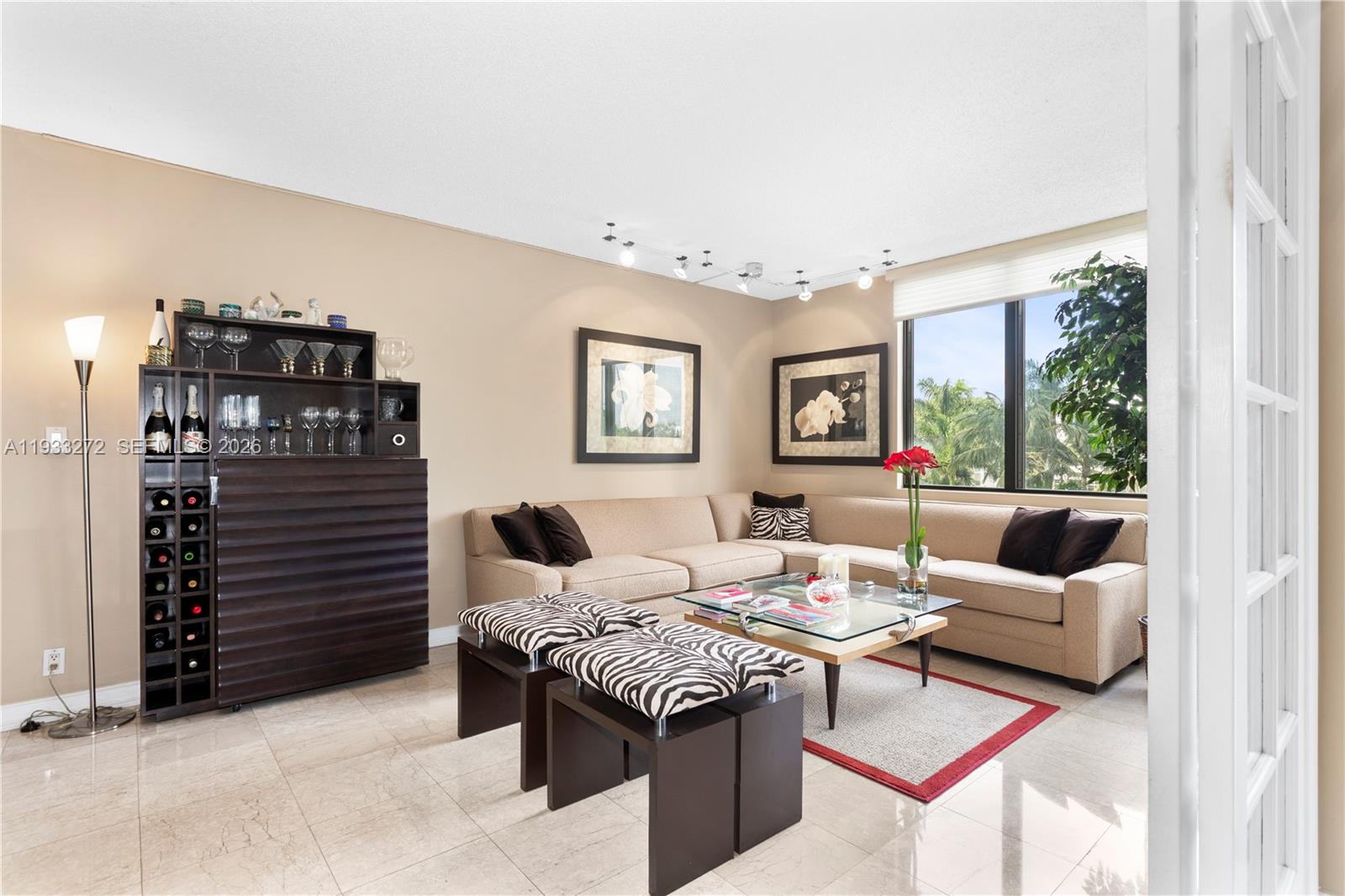 1581 Brickell Ave 107