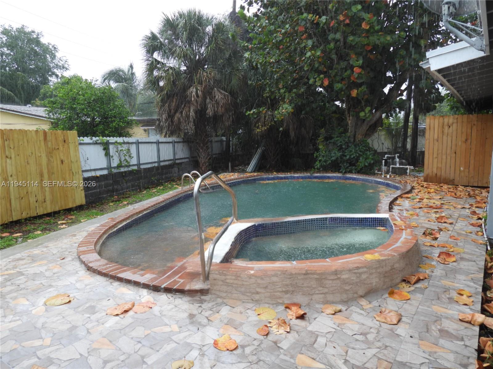 ARCH CREEKS ESTATES - Residential