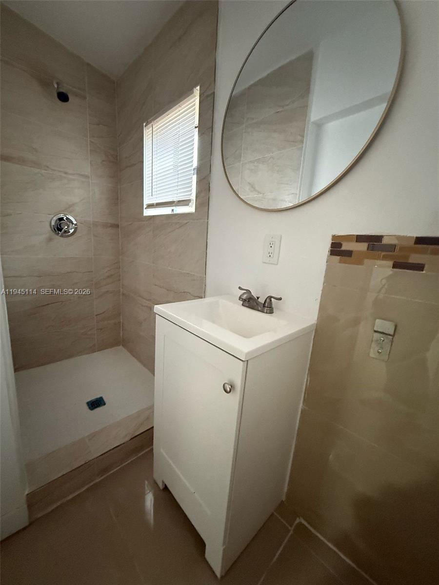 ARCH CREEKS ESTATES - Residential