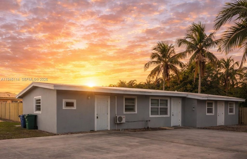 Photo of Miami, FL 33161 (MLS # A11945114)