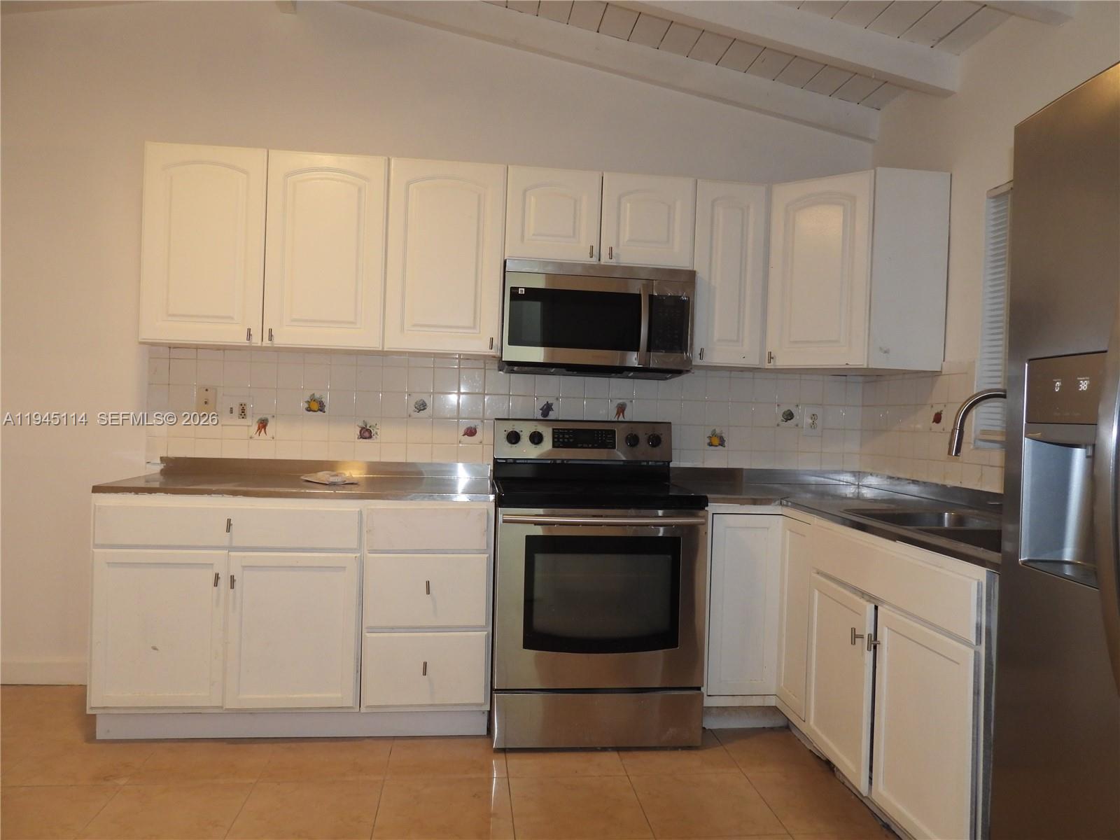 ARCH CREEKS ESTATES - Residential