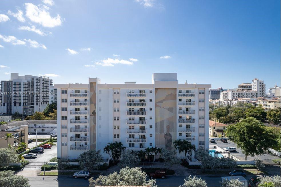 Rental Property at 22 Salamanca Ave 506, Coral Gables, Broward County, Florida - Bedrooms: 1 
Bathrooms: 1  - $2,495 MO.
