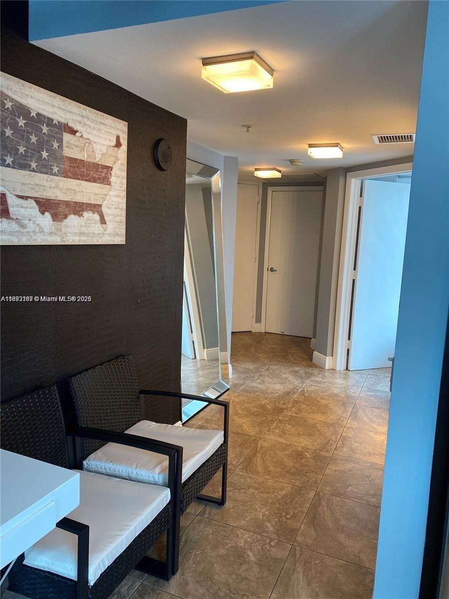 BRICKELL ON THE RIVER S T - Residential Lease