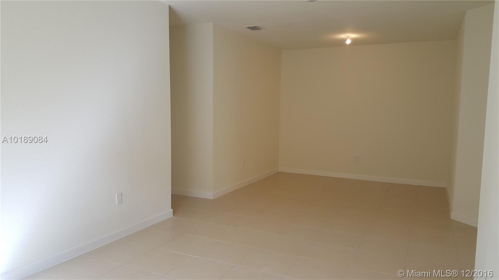 Mallorca at the Vineyards - Residential Lease