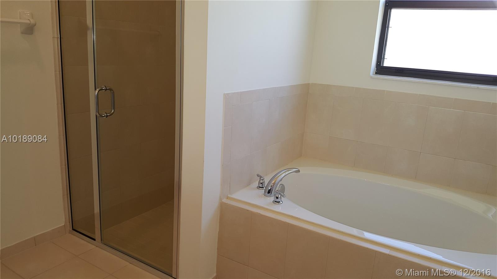 Mallorca at the Vineyards - Residential Lease