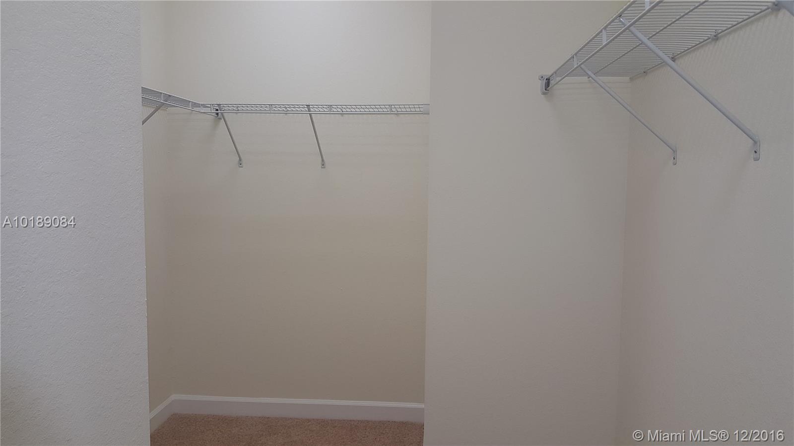 Mallorca at the Vineyards - Residential Lease