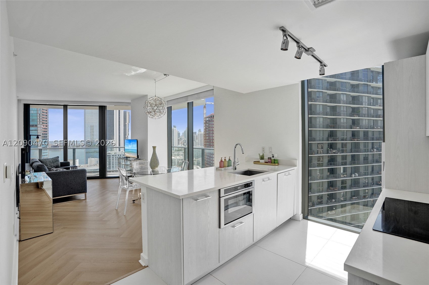 501 NE 31st St 2808