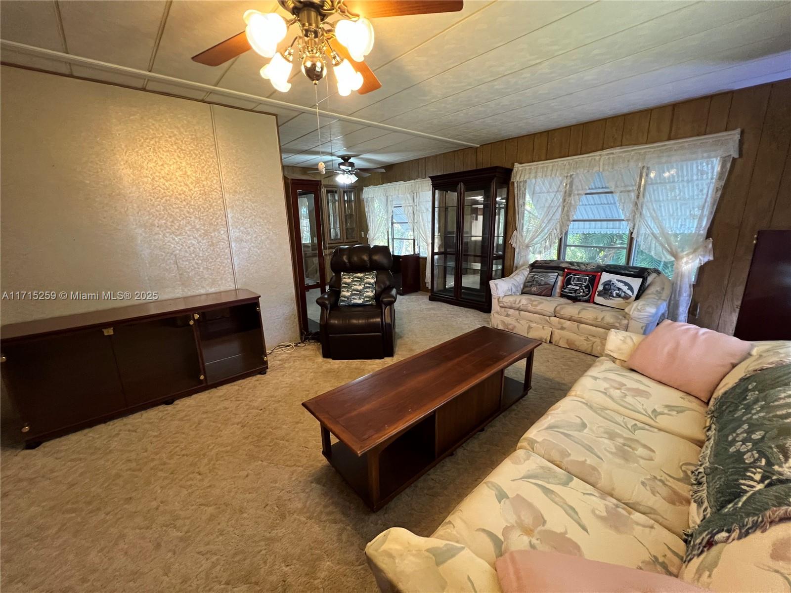 JAMAICA BAY MOBILE HOME C - Residential