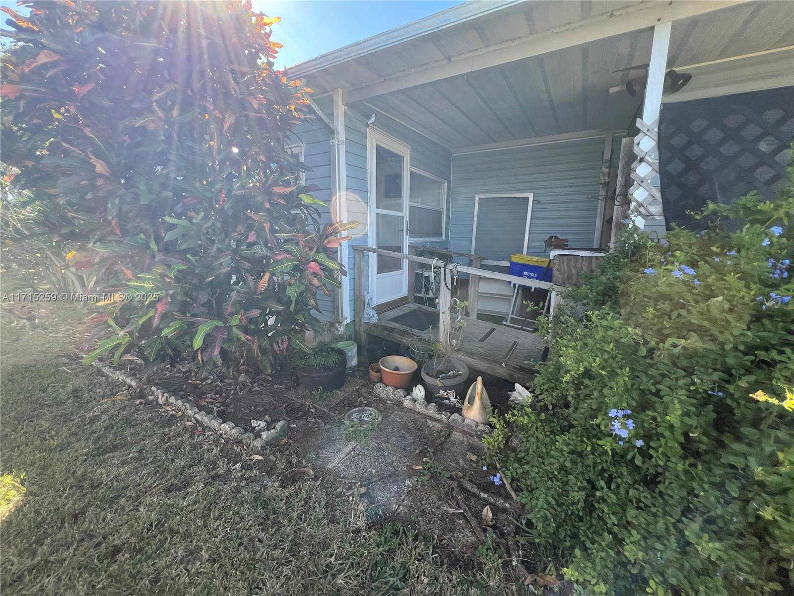 JAMAICA BAY MOBILE HOME C - Residential