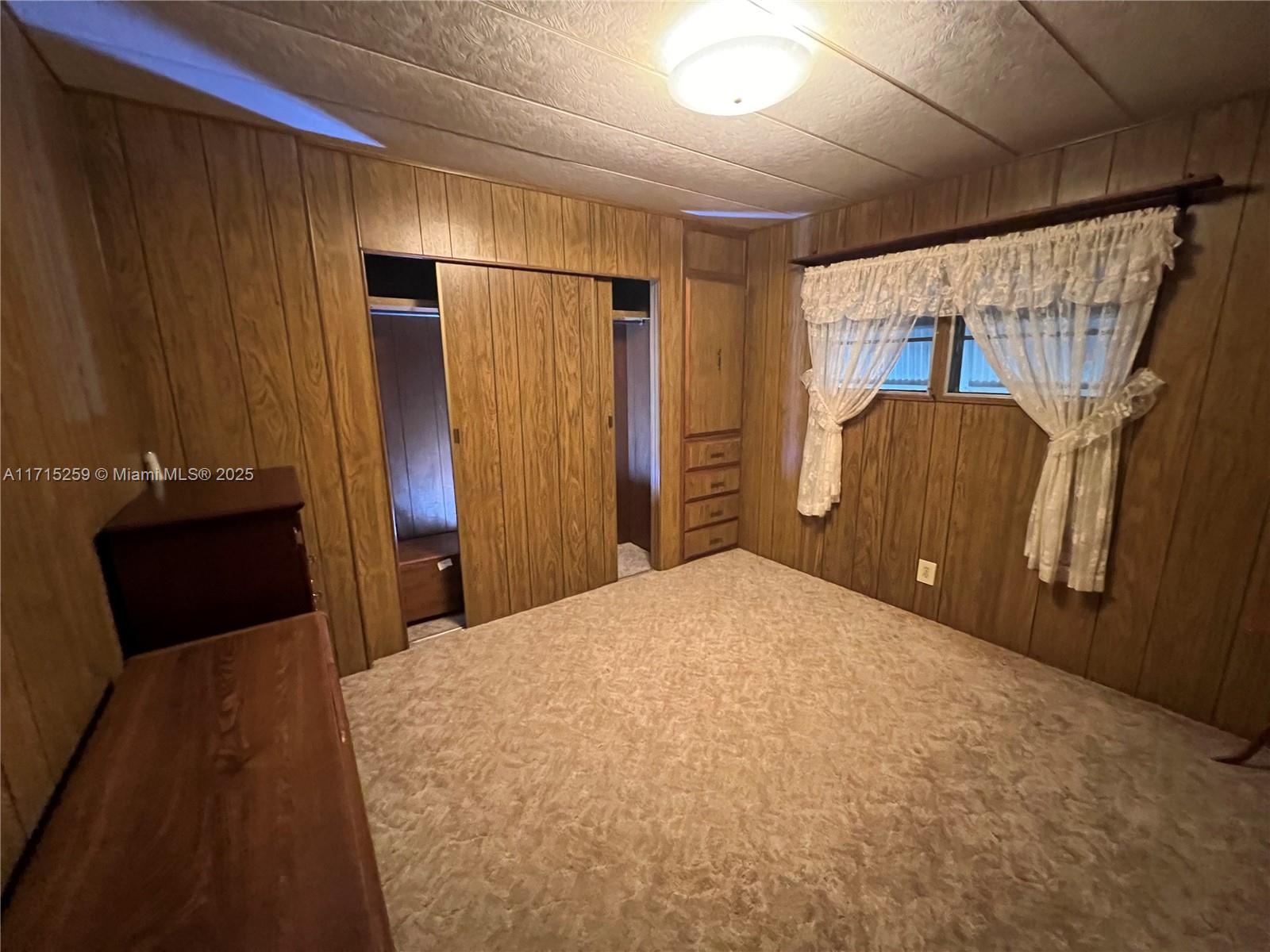 JAMAICA BAY MOBILE HOME C - Residential