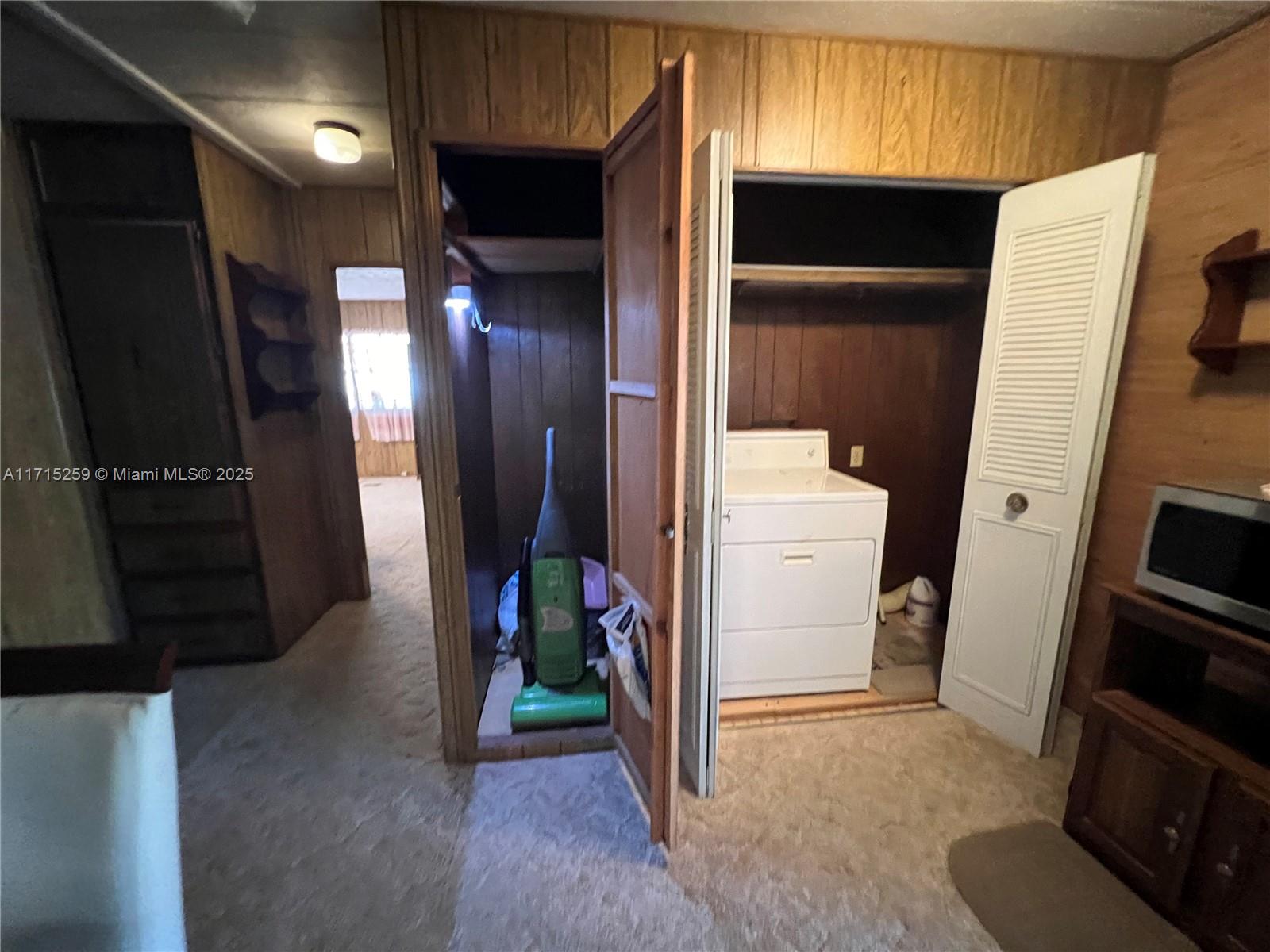 JAMAICA BAY MOBILE HOME C - Residential