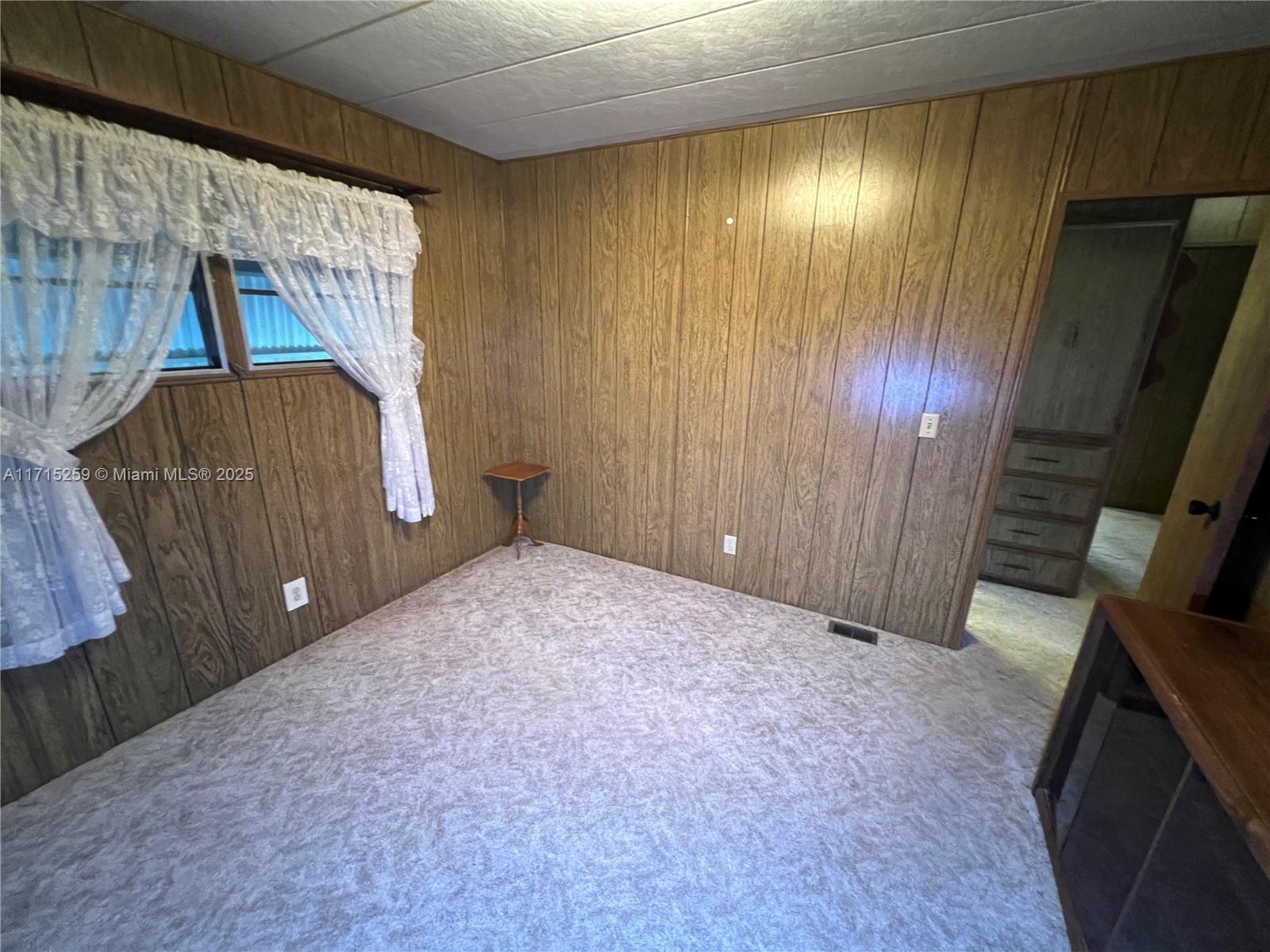 JAMAICA BAY MOBILE HOME C - Residential