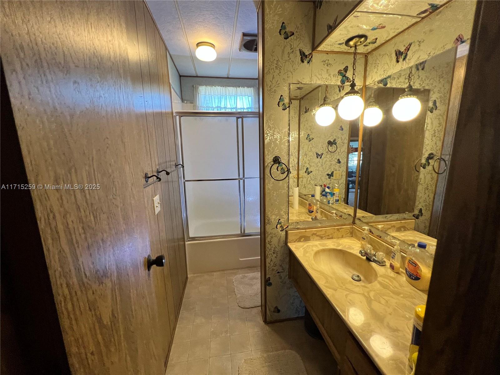 JAMAICA BAY MOBILE HOME C - Residential