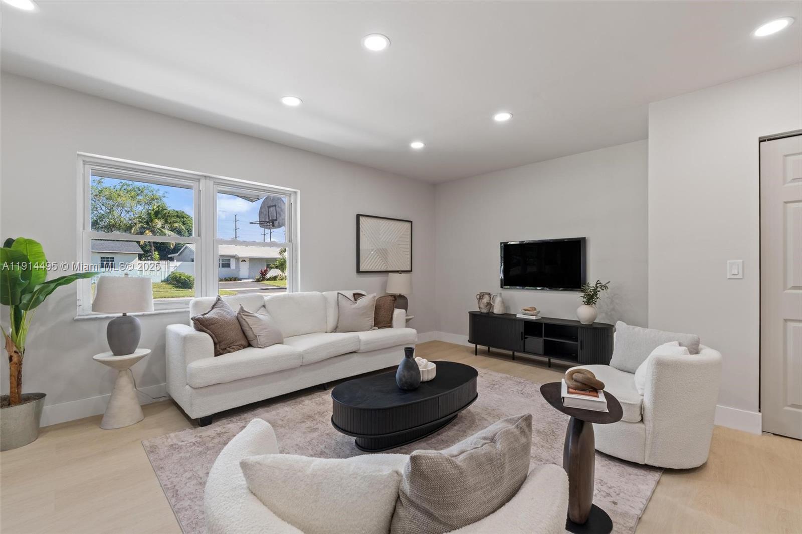 LAUDERDALE NORTH PARK SEC - Residential