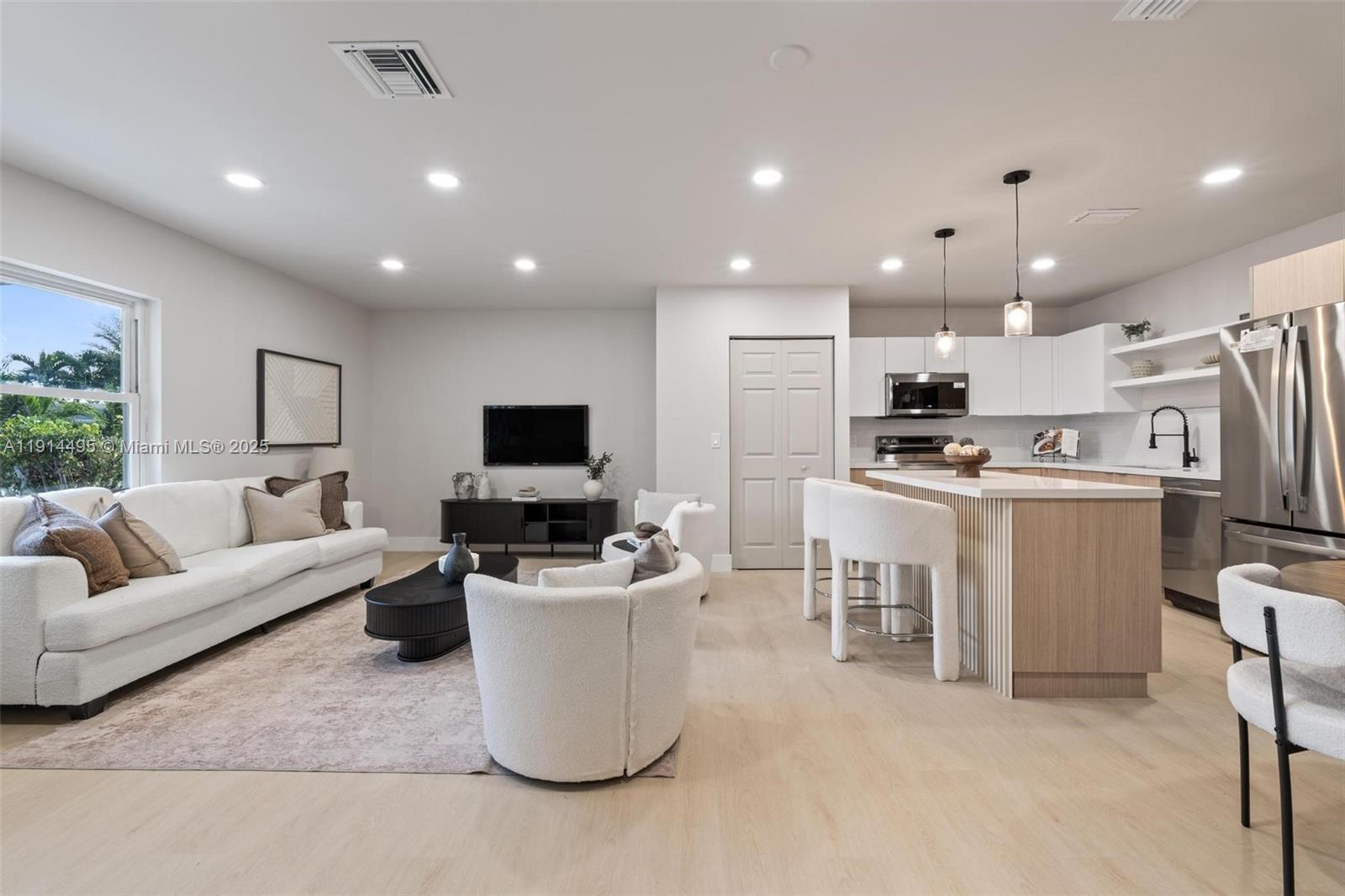 LAUDERDALE NORTH PARK SEC - Residential