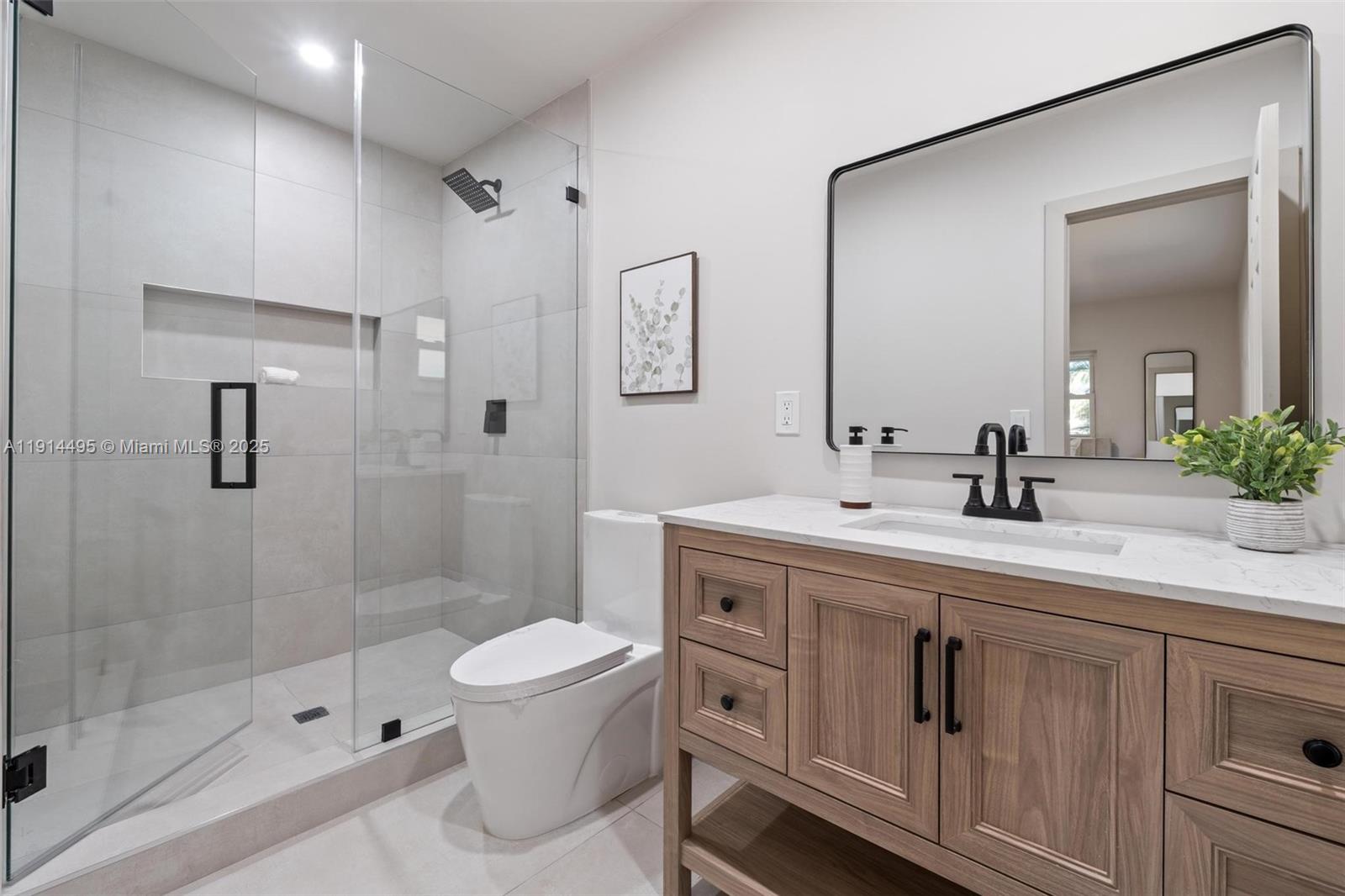 LAUDERDALE NORTH PARK SEC - Residential