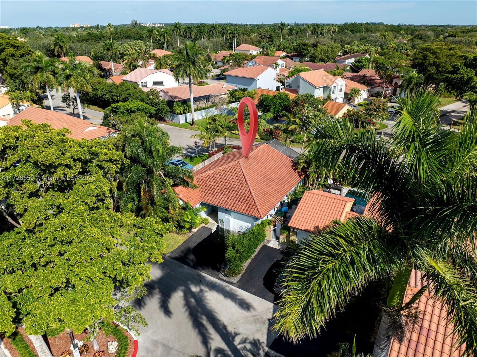 COUNTRY ISLES GARDEN HOME - Residential