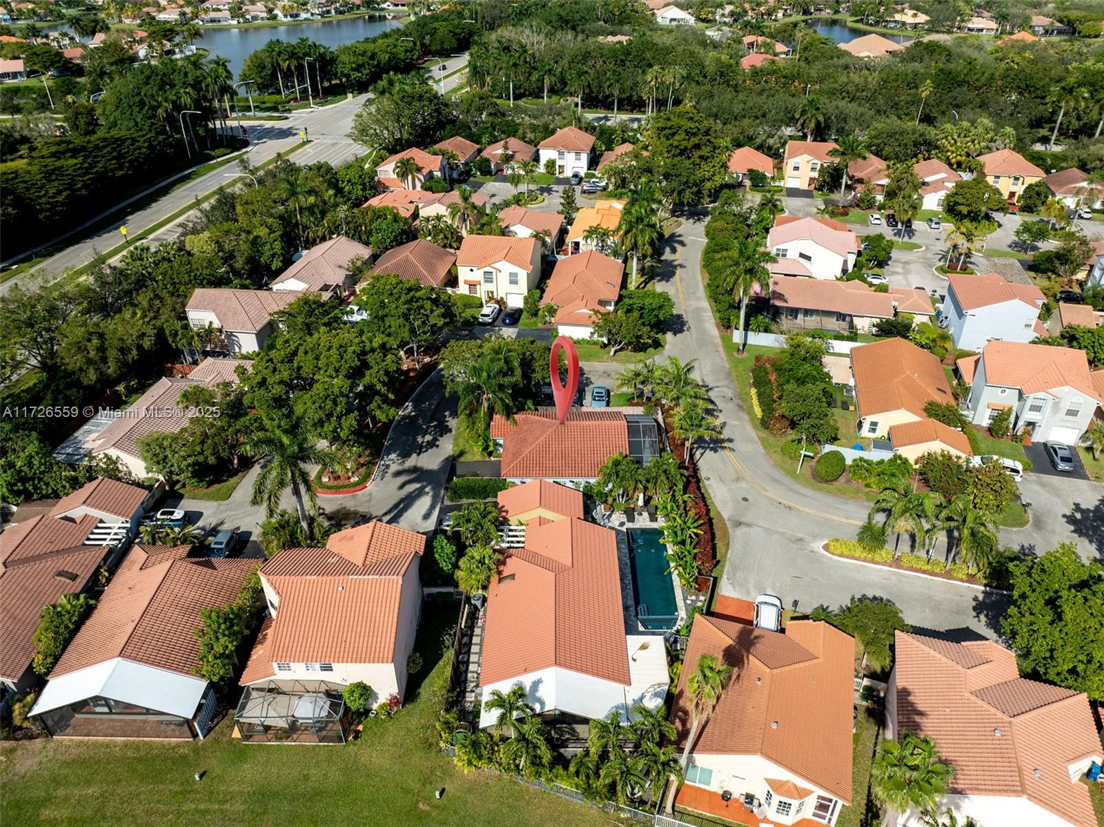 COUNTRY ISLES GARDEN HOME - Residential