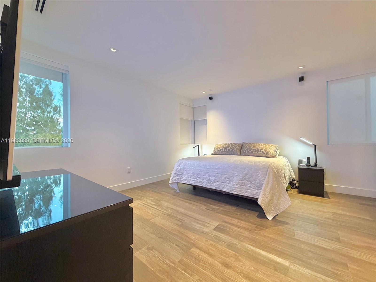 MODERN 45 Doral - Residential