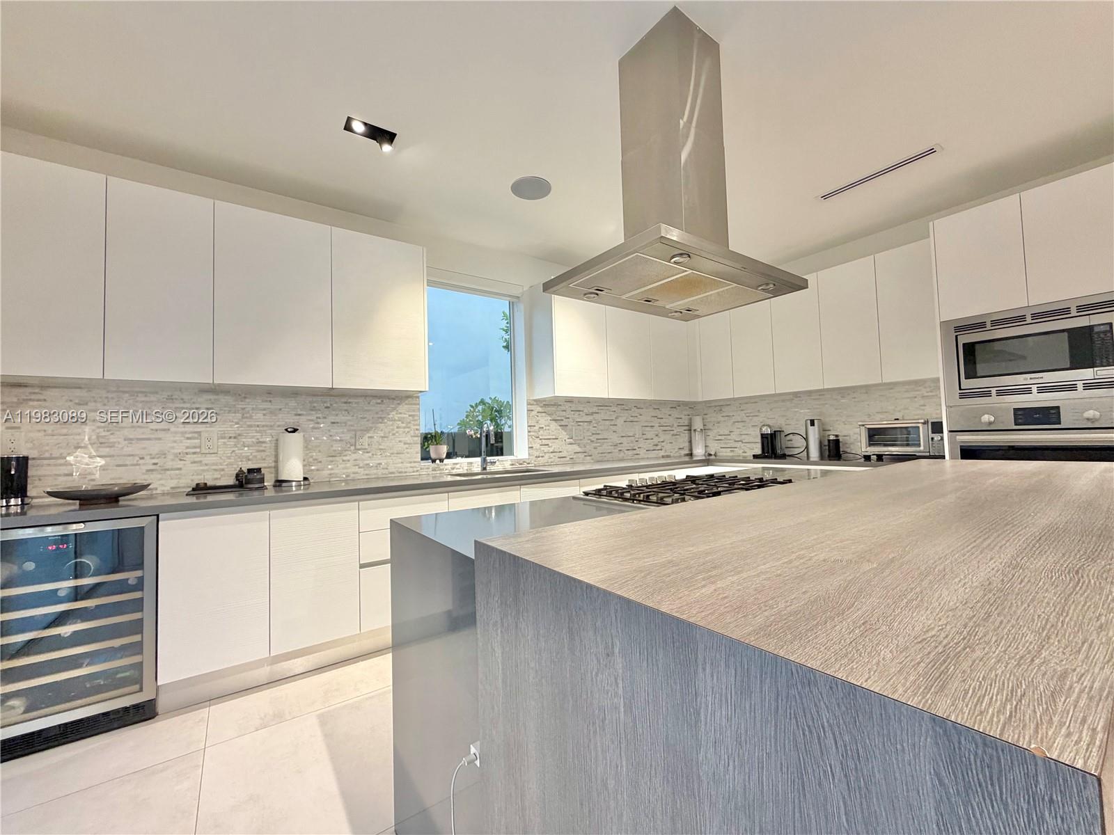 MODERN 45 Doral - Residential