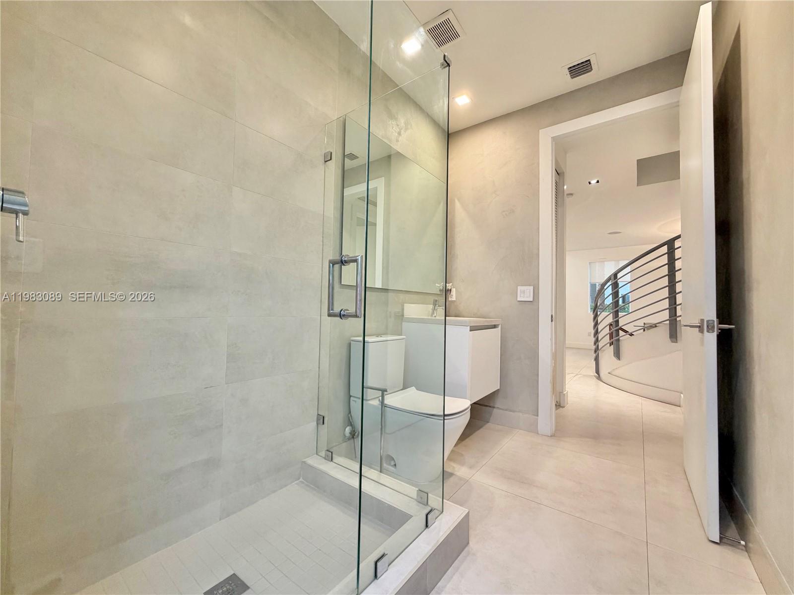 MODERN 45 Doral - Residential