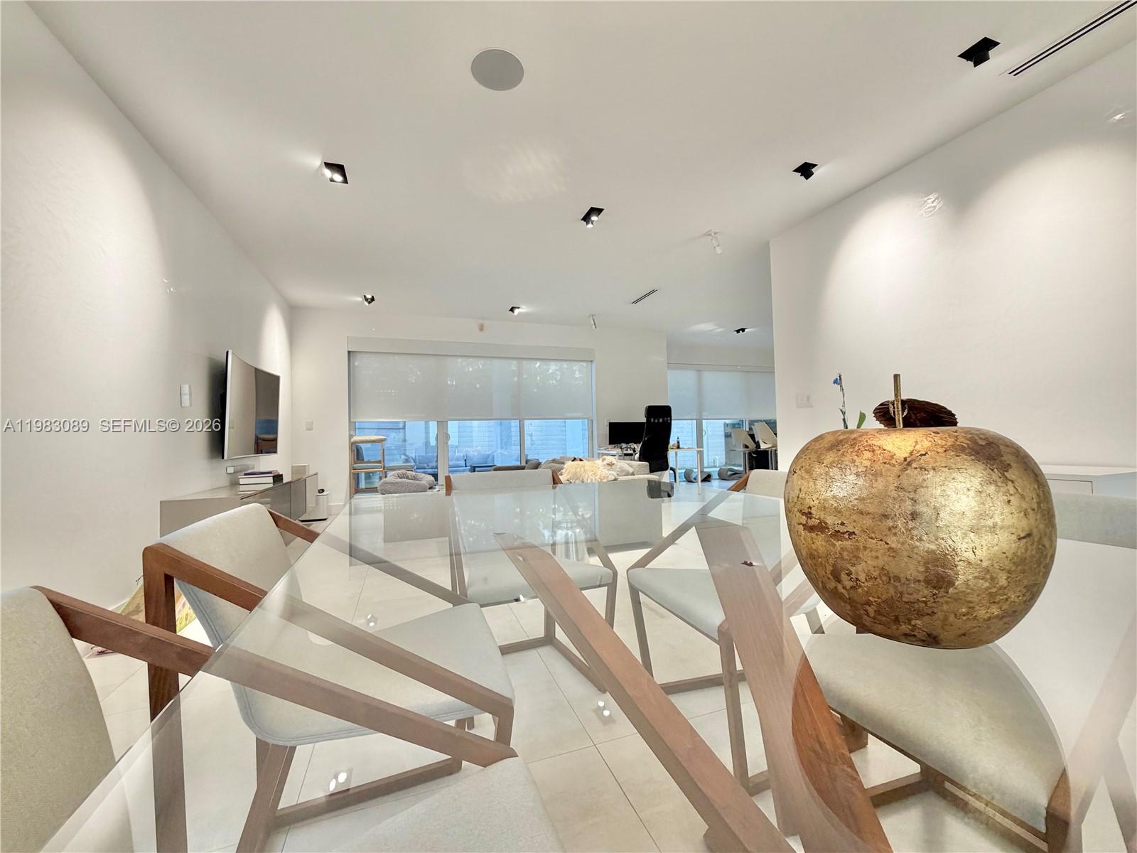MODERN 45 Doral - Residential