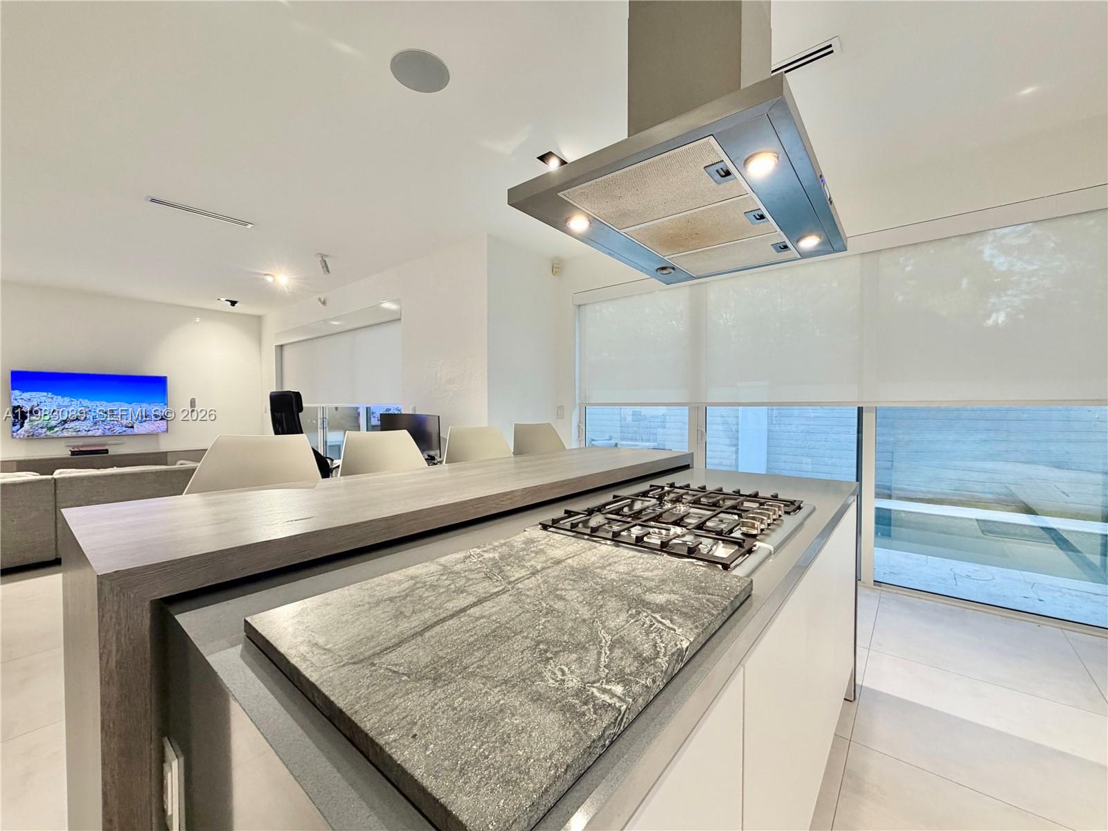 MODERN 45 Doral - Residential