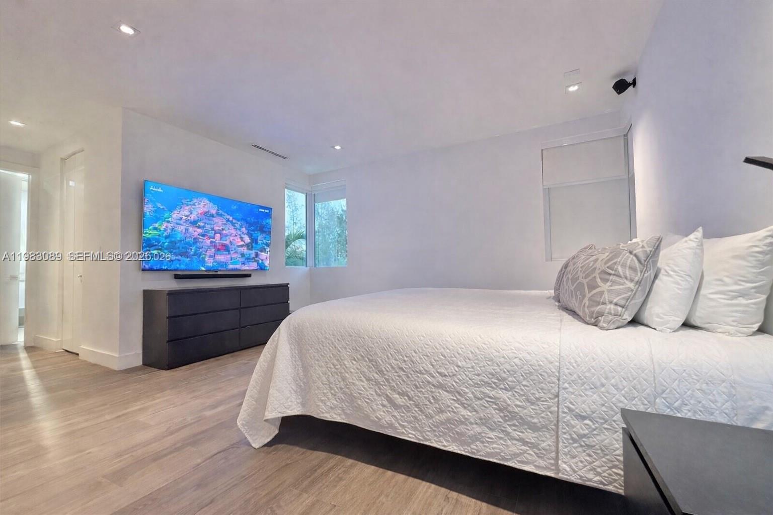 MODERN 45 Doral - Residential