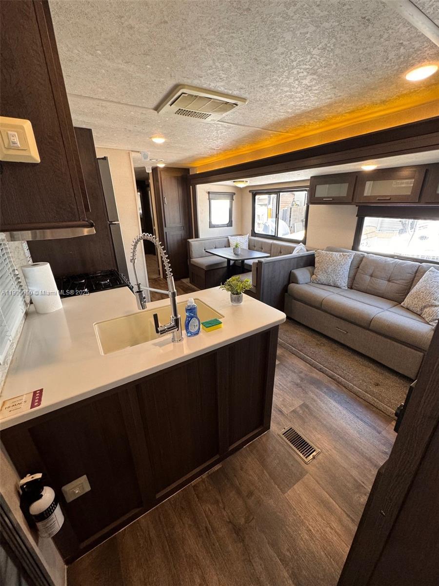 CALUSA CAMPGROUND - Residential