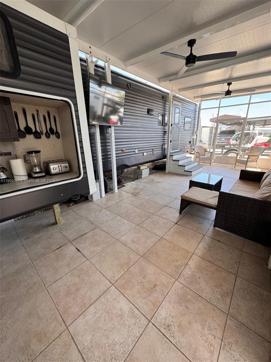 CALUSA CAMPGROUND - Residential