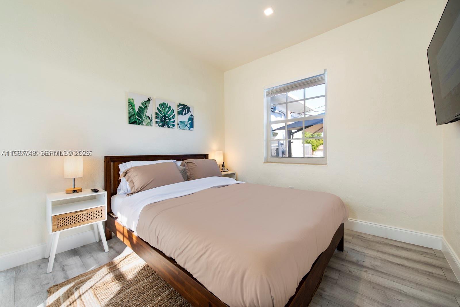 TOWN OF HALLANDALE B-13 - Residential Lease